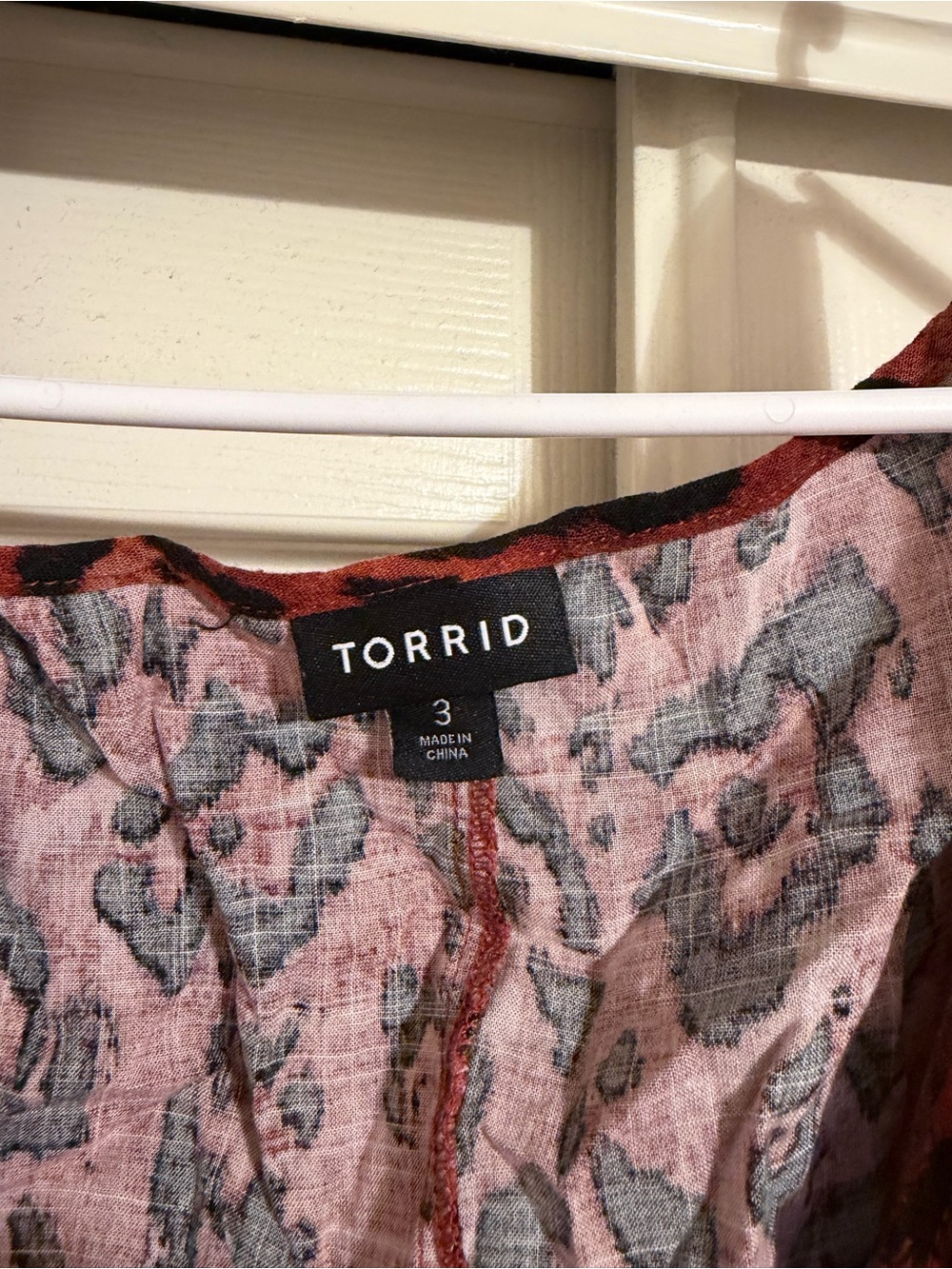 Torrid Leopard Button Down Tank Top - Picture 2 of 2